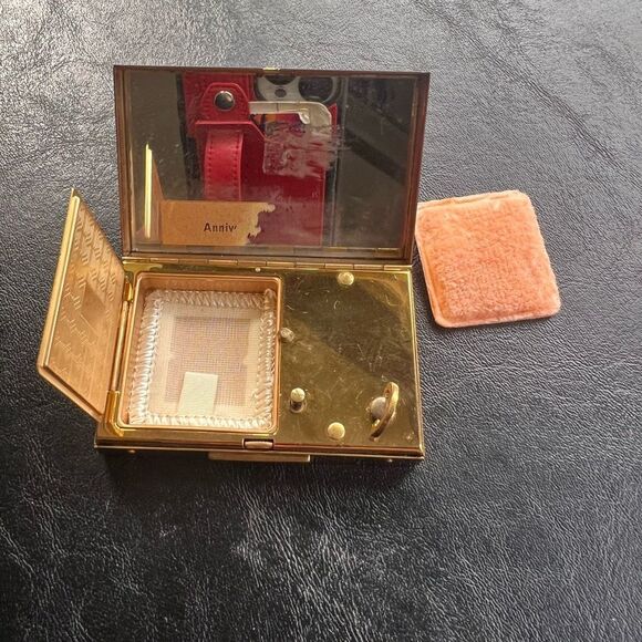 Vintage Elgin American Beauty Musical Compact - Picture 7 of 10